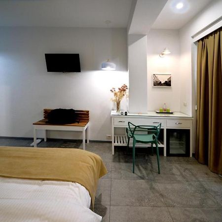 Konak Rooms L Skanderbeg Square Тирана Экстерьер фото