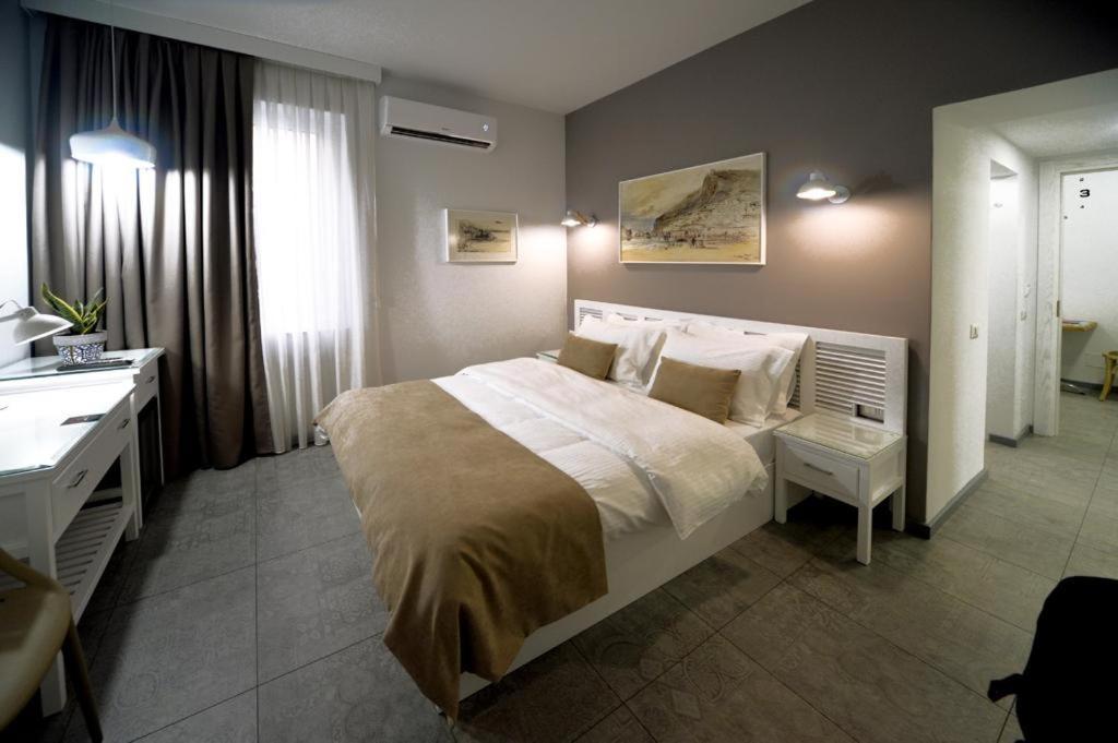 Konak Rooms L Skanderbeg Square Тирана Экстерьер фото